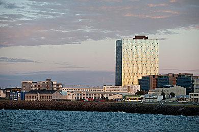 《赛博朋克2077》在Steam Epic开启五折优惠 快来抢购